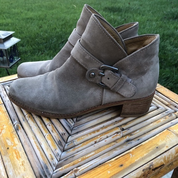 Stuart Weitzman Dude Taupe Suede Buckle Booties size 8 - Picture 1 of 10